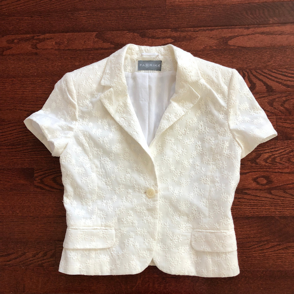 FABRIKA – Women’s suit (I : Jacket)